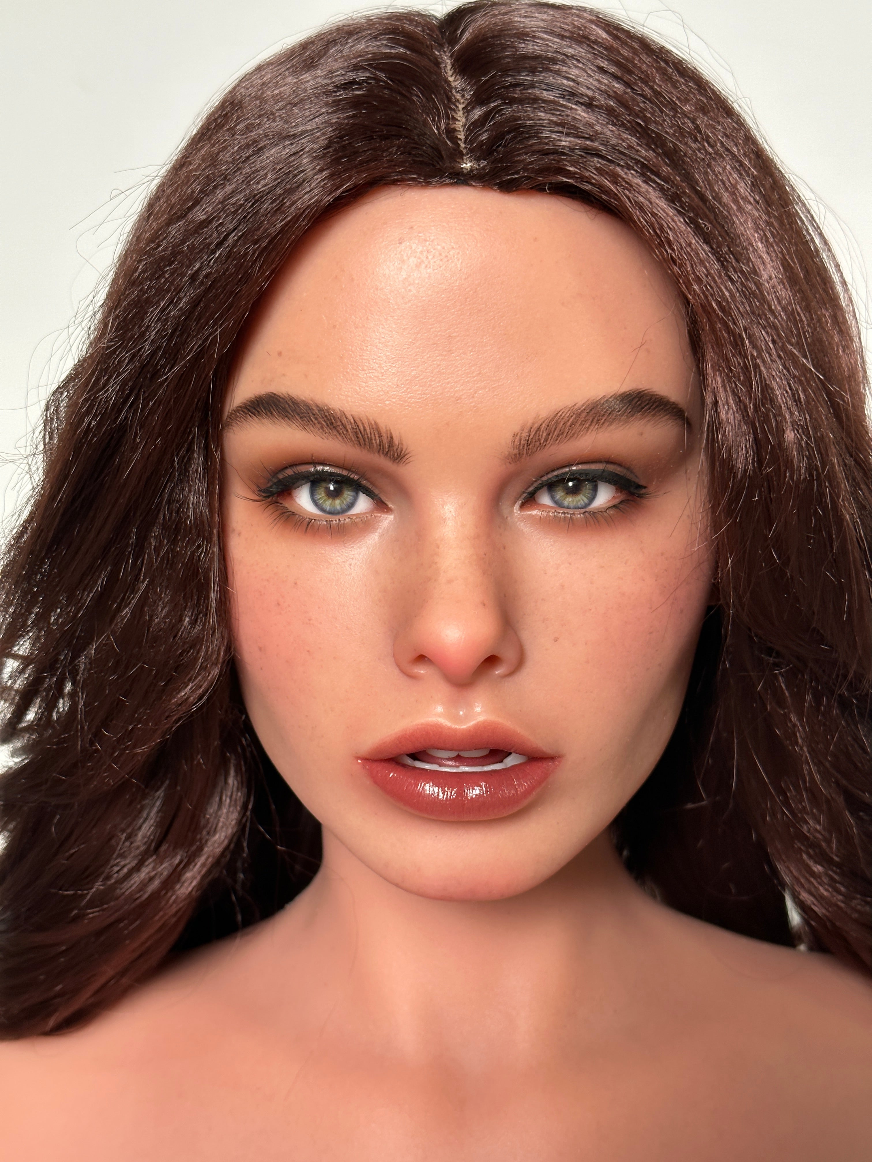 ZELEX SLE3.0 Head ZXE200 Body 164cm/5'5" G-Cup Silicone Doll [In Stock USA & Canada | Fast Shipping]