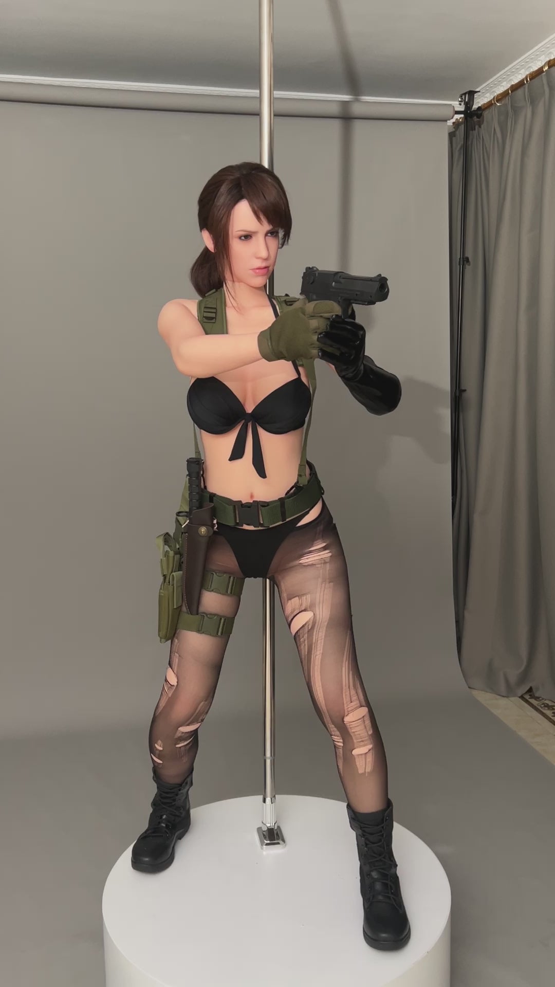 Load video: Game Lady Quiet 168cm/5'6" E-Cup Silicone Doll